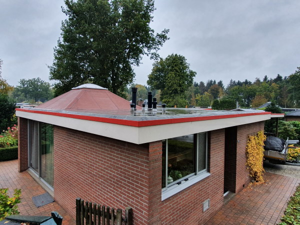 Heb je problemen met je dak? De dakdekker in Hoogeveen helpt je graag bij een dak lekkage
