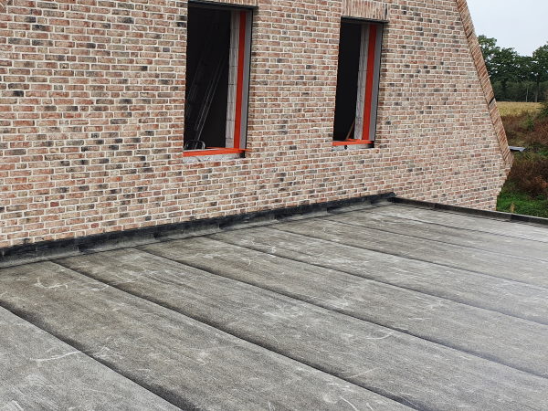 Een nieuw dak plaatsen in Beilen zorgt voor vele zorgeloze jaren.